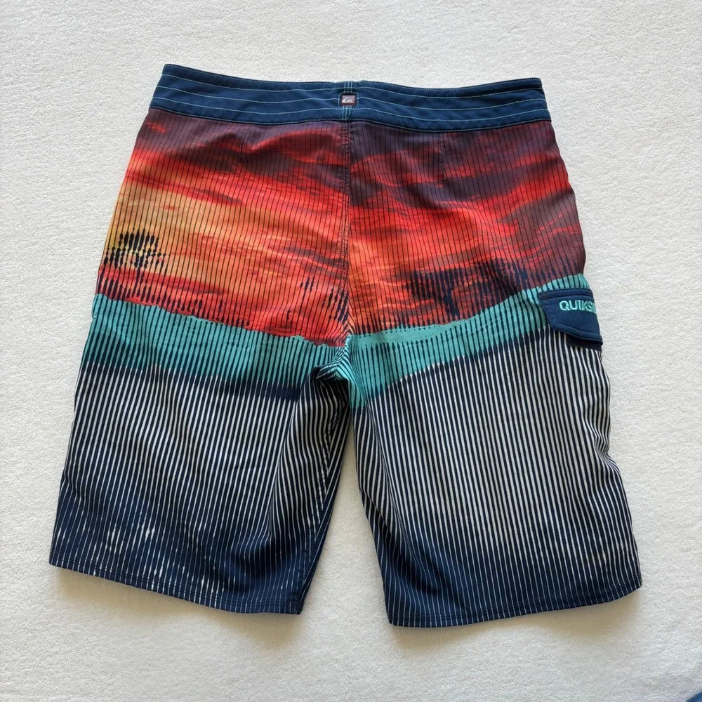 Quiksilver Foundation Board Shorts Men‎ 32 Multicolor Sunset Stripe AQYBS00019